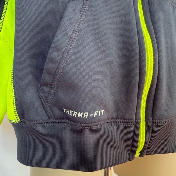 Nike Kids Therma-FIT Full Zip Hoodie – Gray & Neon Yellow (Size 5) - Picture 3 of 8